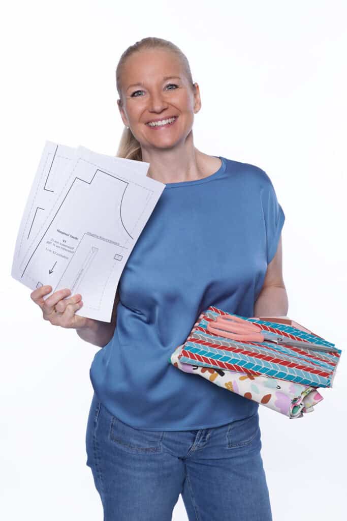 Sarah von Bags and Seams Design steht für hochwertige Schnittmuster und Nähkurse